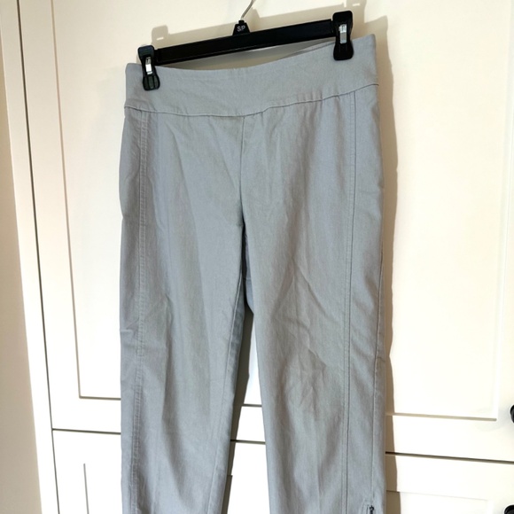 Up! stretch rayon capri pants;  Women's size US 8; Light blue cement gray colour - Picture 3 of 11